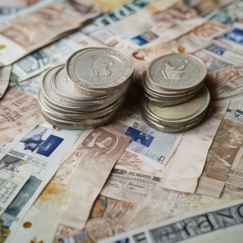 RAPPEL DE LA DEFINITION DE L’ESCROQUERIE, ELEMENTS CONSTITUTIFS ET SANCTIONS